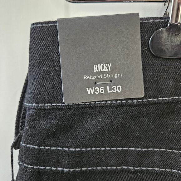 True Religion Men's Black Jeans Ricky Relaxed Straight Size 36x30 - Picture 3 of 10